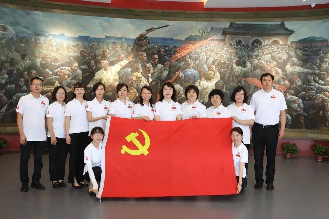 适合单眼皮的眼妆怎么画？游戏画面
